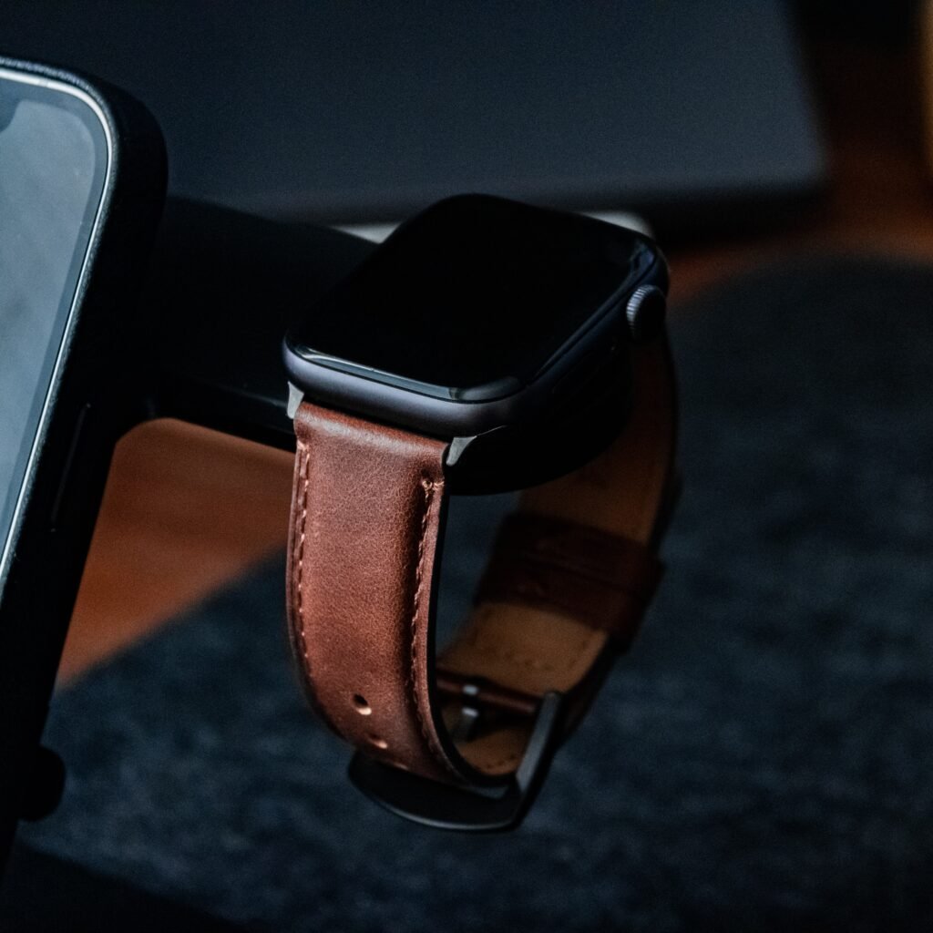 How to Choose the Right Apple Watch Band Based on Wrist Size and Band Options