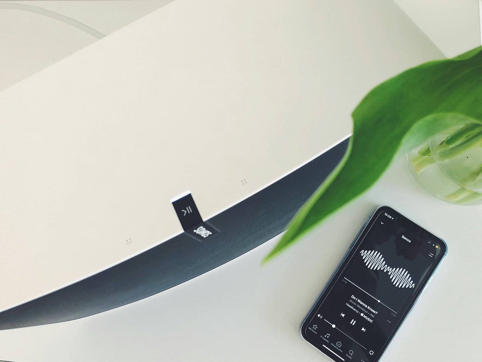How to Mirror Your iPhone Screen to TV