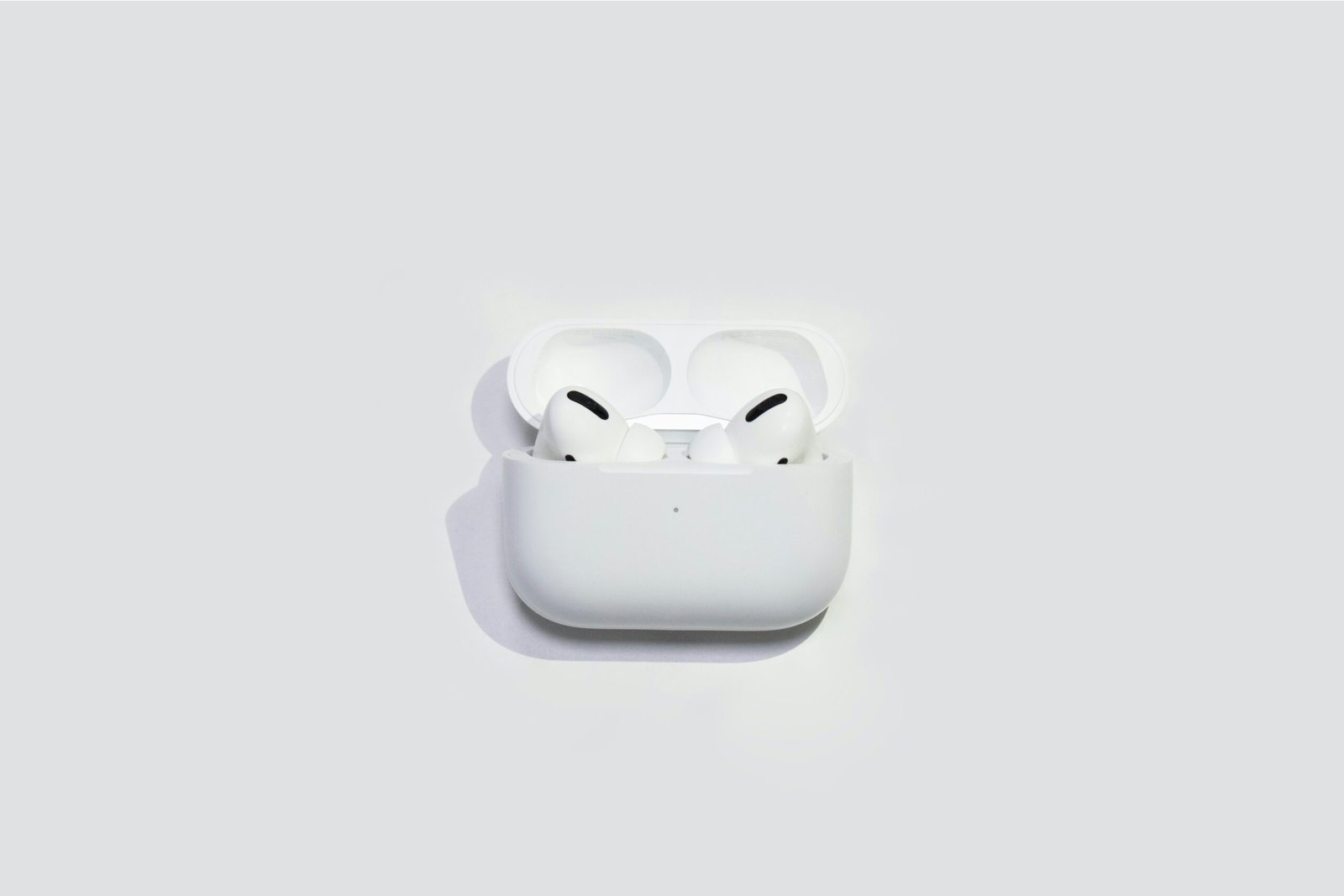 Apple Still ‘Exploring’ New AirPods With Tiny Cameras