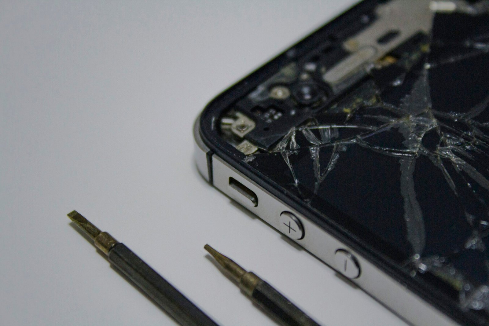 Where To Get My Iphone Screen Fixed