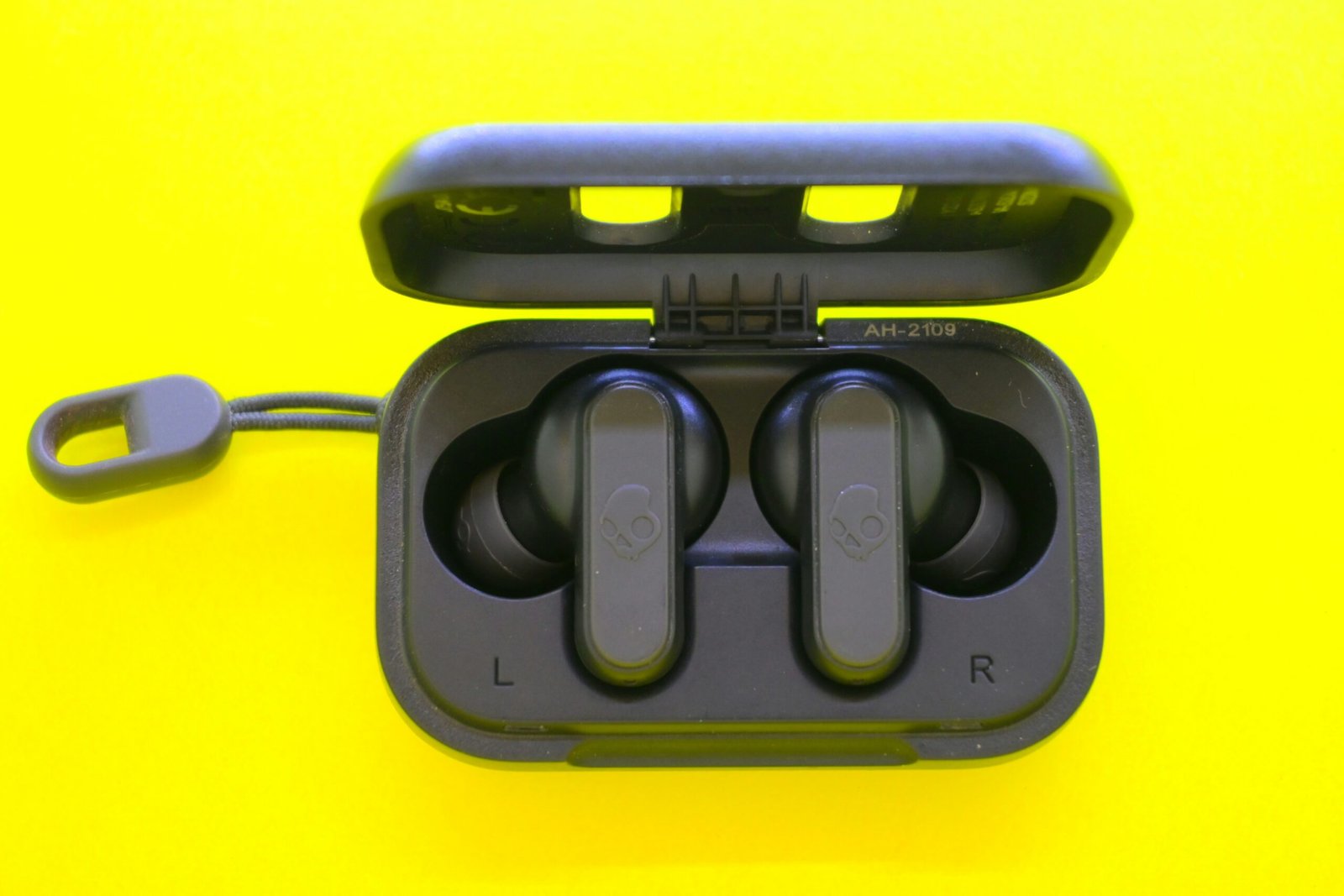 How To Connect Skullcandy Wireless Earbuds To Iphone